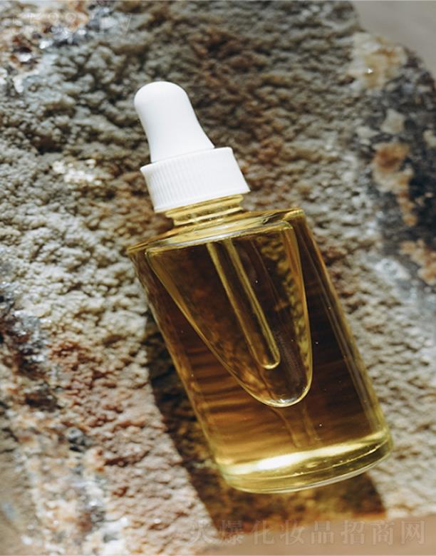 �Ƭ����yƷ���o(w��)�a�����޹�˾�������у���(r��n)��ԡ��