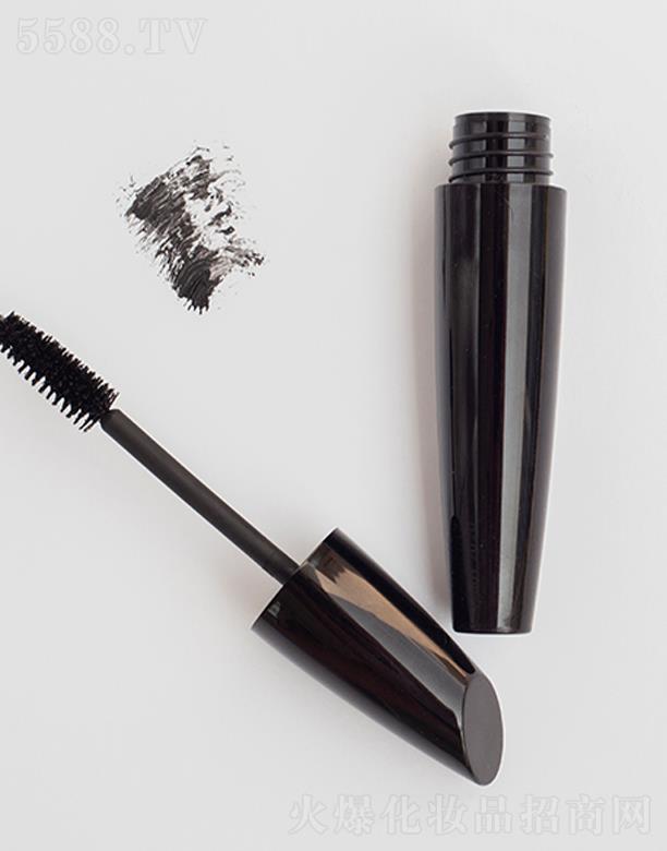 �Ƭ����yƷ���o(w��)�a�����޹�˾���w�L(zh��ng)�X���ë��