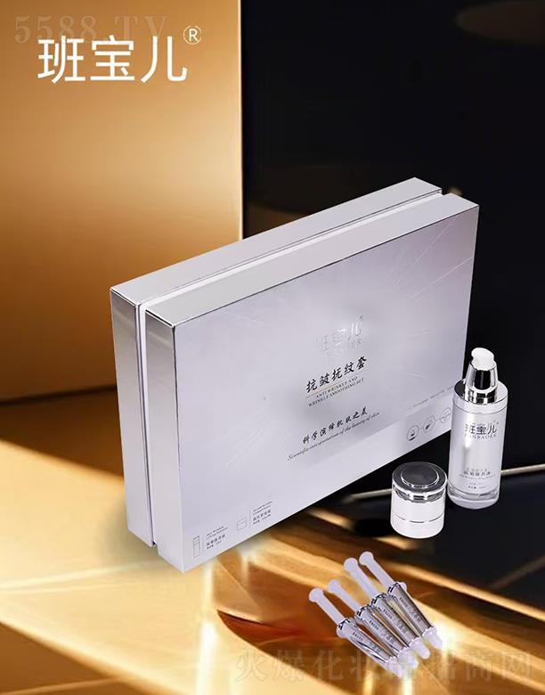 ������������y��