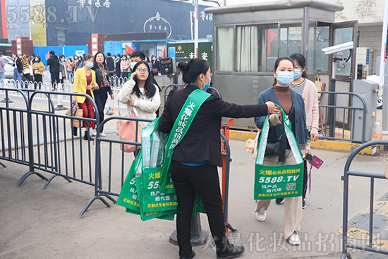 ��47�����݇�(gu��)�H���I(y��)���[��(hu��)ʢ���_Ļ